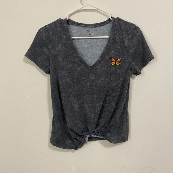 Gray Marbled Tie-Front Tee with Butterfly Patch - Picture 1 of 2